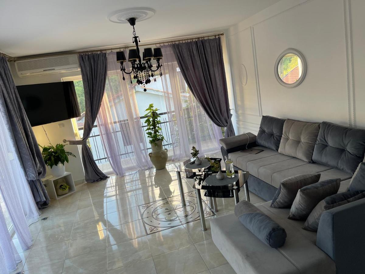 Apartmani Cirovic Luxury Herceg Novi Exterior foto